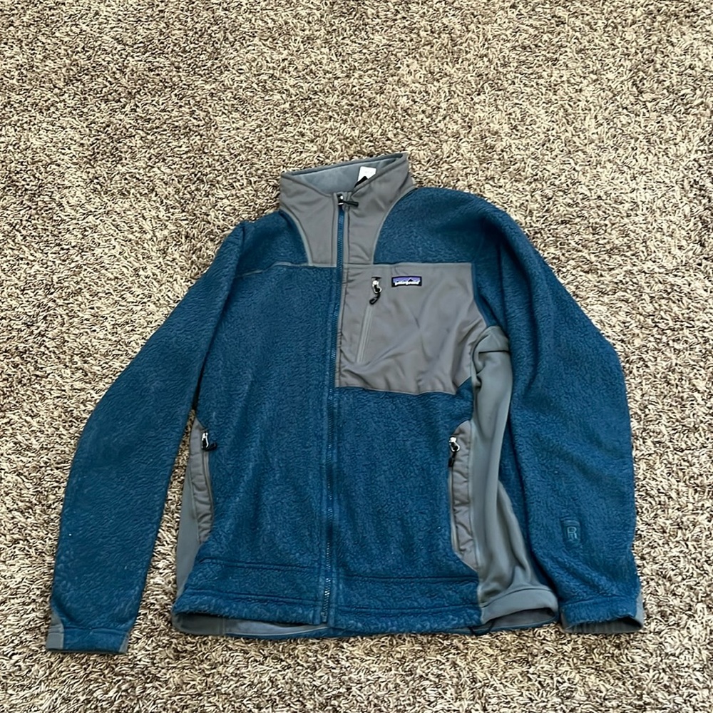 Patagonia R3 Hi Loft jacket Mens L blue fleece